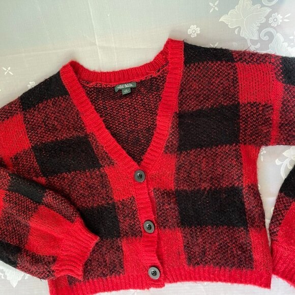 WOMEN'S Small Wild Fable V Neck Soft Cardigan Sweater Red/Black Plaid - Picture 1 of 7
